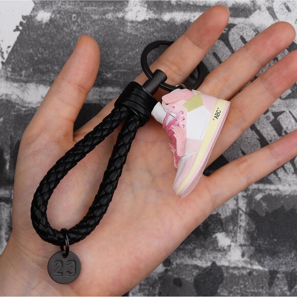 3D Sneaker Keychain Men Women Retro Gift Pack Mini Shoe Accessories - Picture 8 of 9